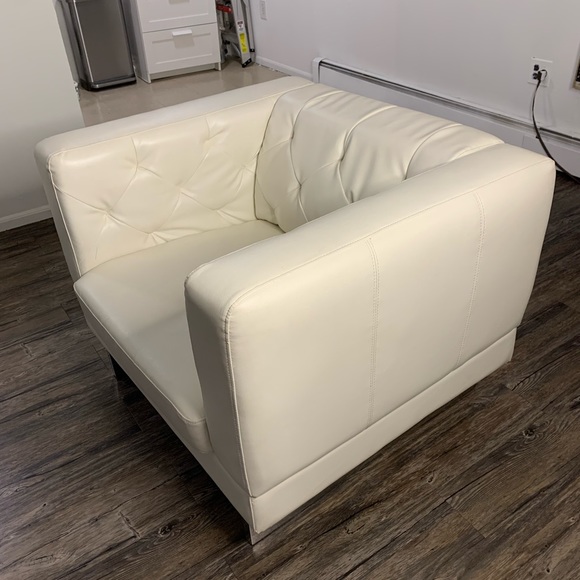 Two piece sofas - Picture 3 of 15